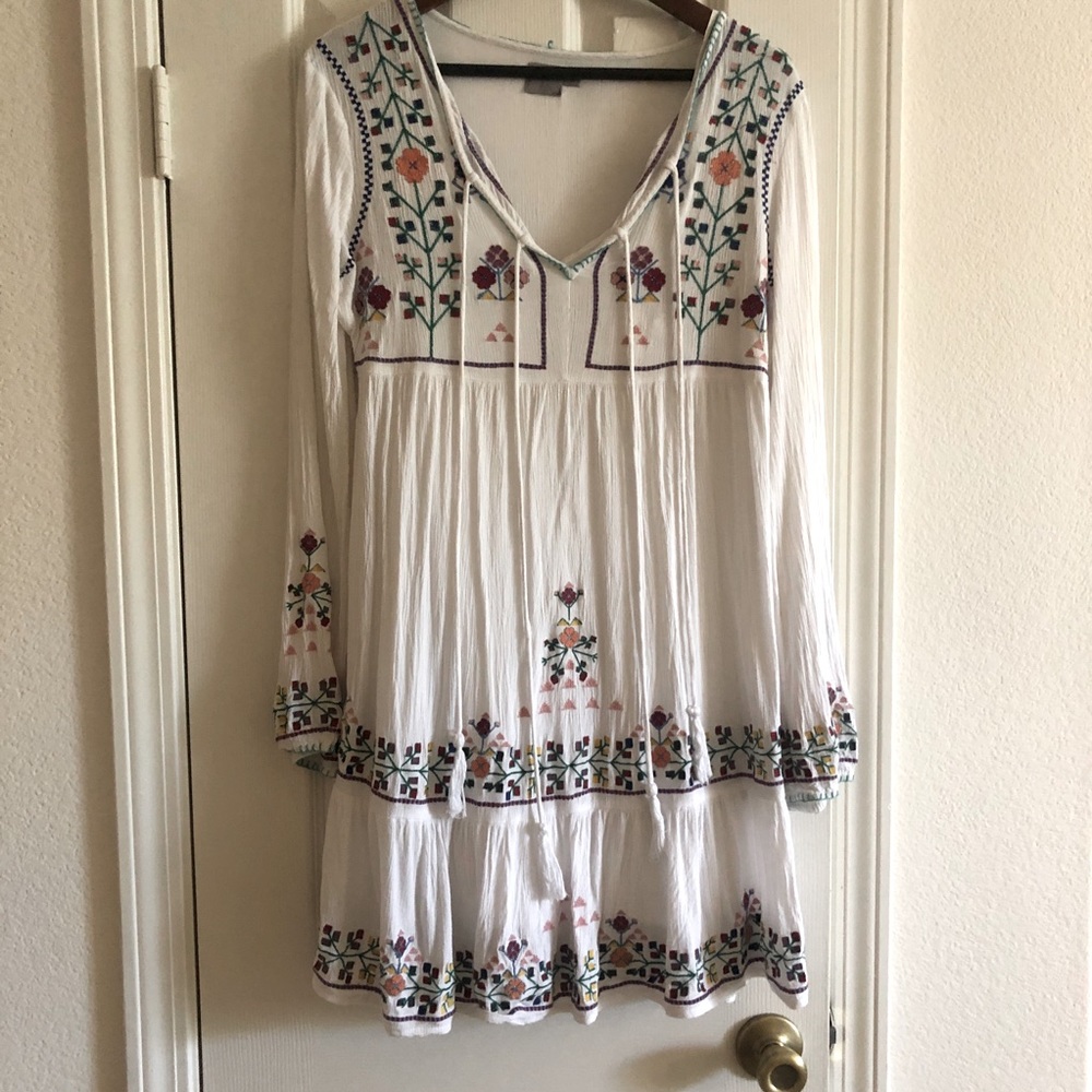 ASOS white embroidered flowy dress size 6